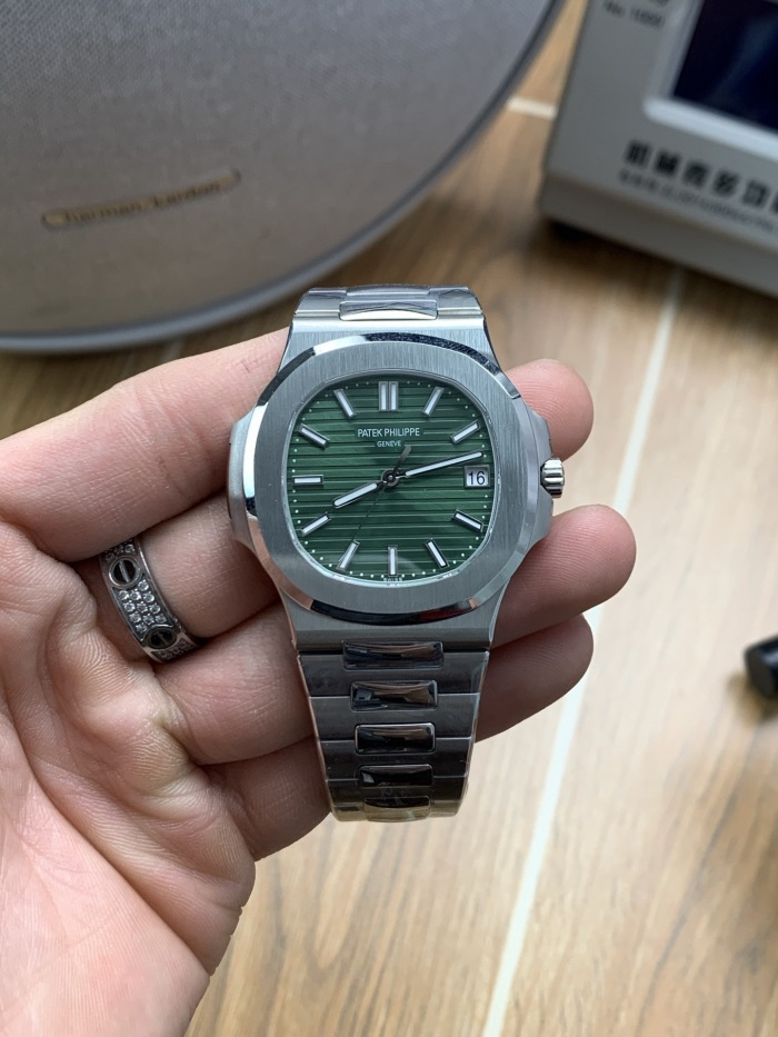 Patek Philippe Nautilus ref 5711/1A‑014 40mm Stainless Steel