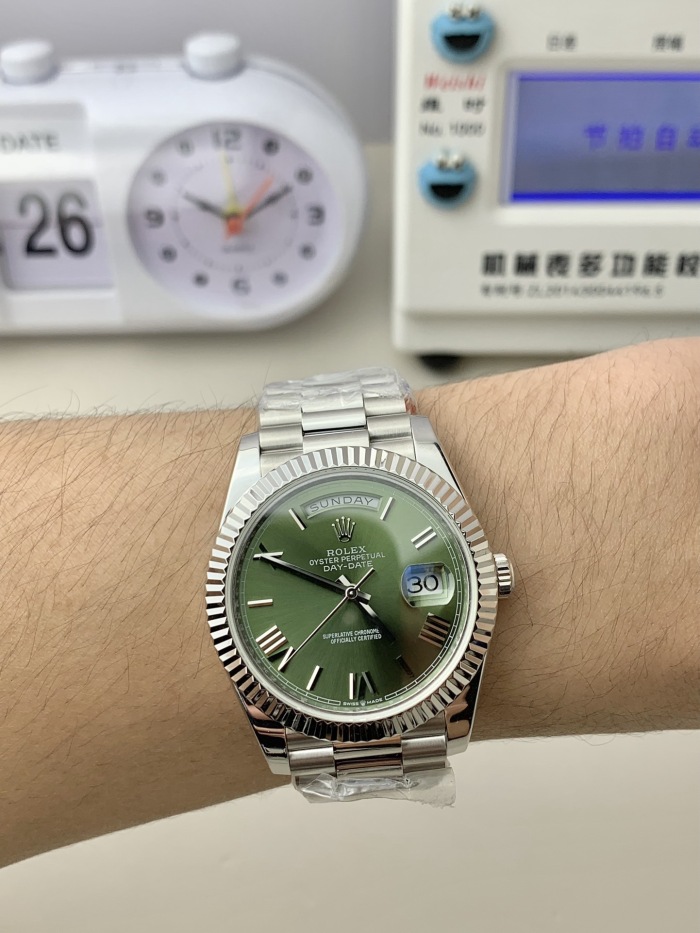 Rolex Day-Date 40 Oyster 40mm White gold M228236-0008