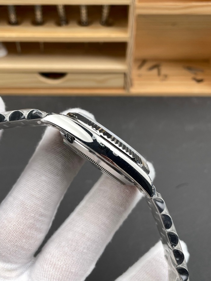 Rolex Day-Date 40 Oyster 40mm White gold M228236-0010