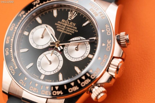 Rolex Cosmograph Daytona Oyster 40mm  Everose gold M126515LN-0002