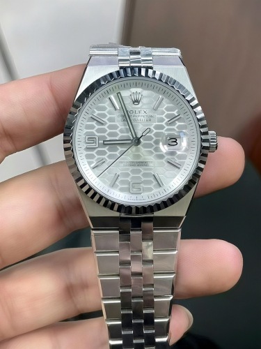 Rolex Land-Dweller 40 Oyster 40mm platinum M127336-0001