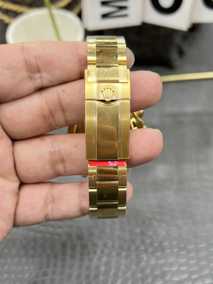 Rolex Cosmograph Daytona Oyster 40 mm  Yellow gold  M126508