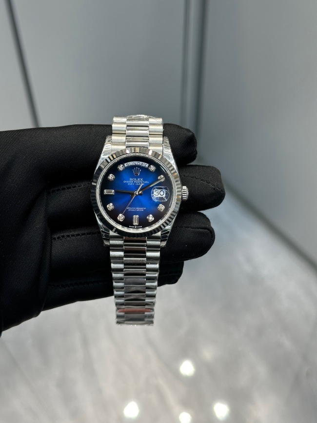Rolex Day-Date 36 Oyster 36mm White gold M128239-0023