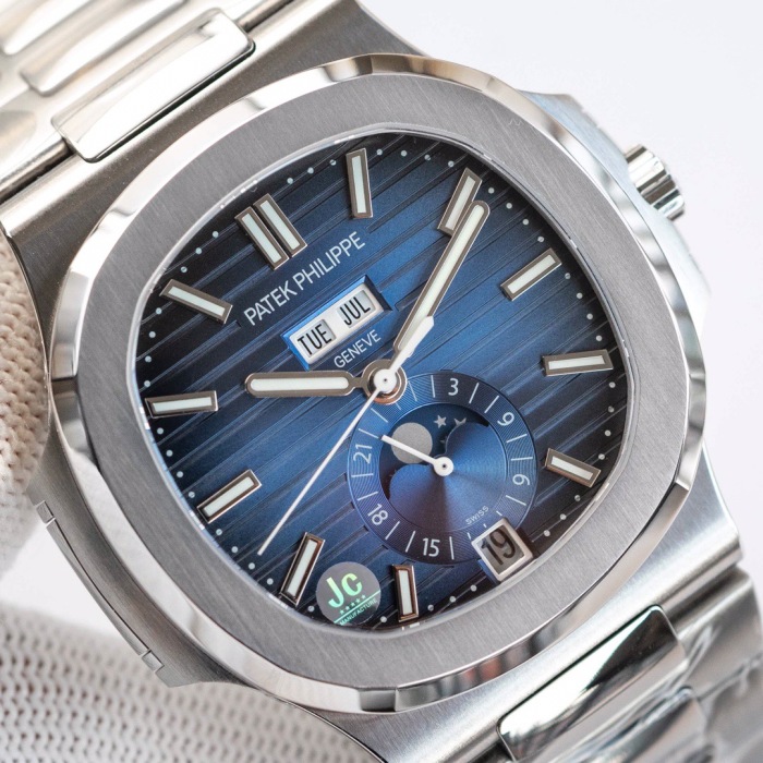 Patek Philippe Nautilus ref 5726/1A‑014 40.5mm Stainless Steel