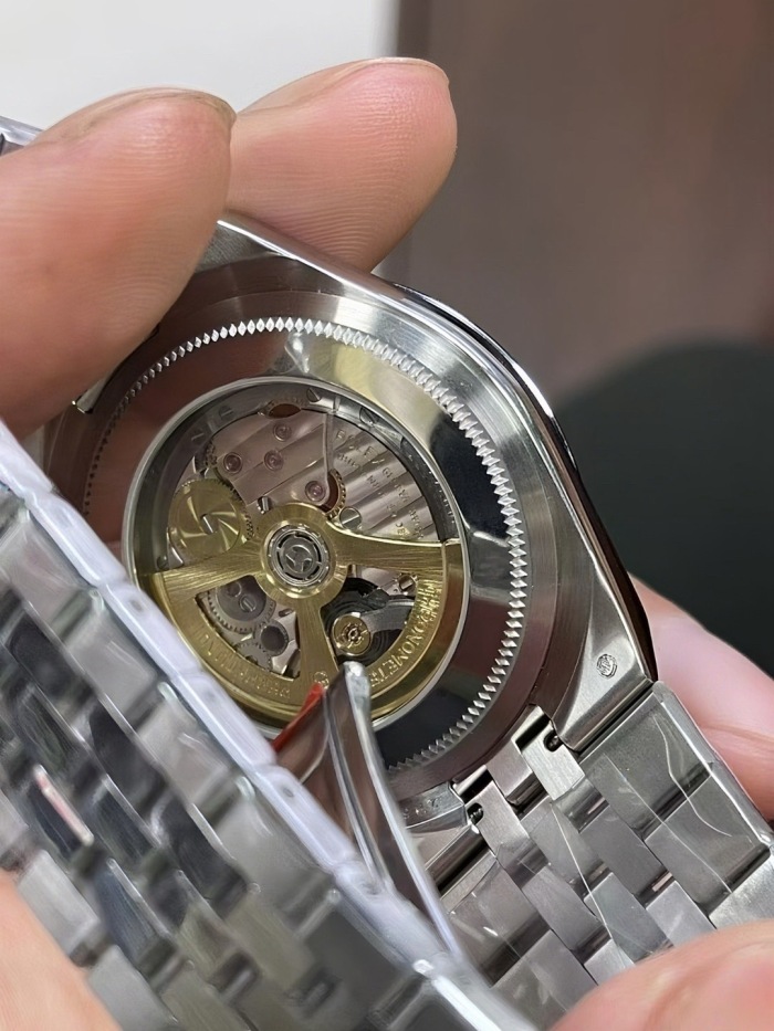 Rolex Land-Dweller 40 Oyster 40mm platinum M127336-0001