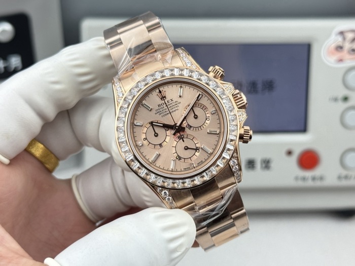 Rolex Cosmograph Daytona Oyster, 40 mm, Everose gold and diamonds  M126595TBR-0001