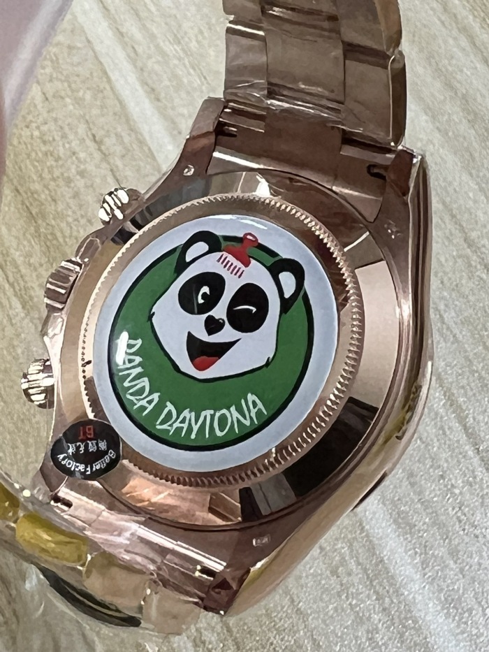 Rolex Cosmograph Daytona Oyster 40mm  Everose gold M126505-0001