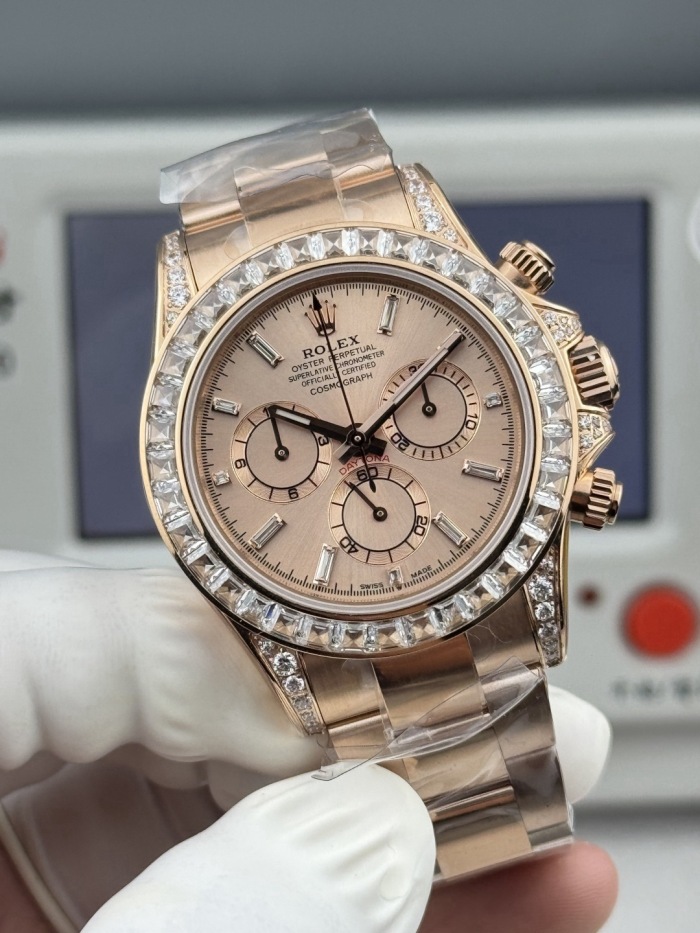 Rolex Cosmograph Daytona Oyster, 40 mm, Everose gold and diamonds  M126595TBR-0001
