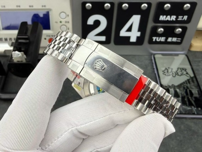 Rolex Datejust 41 Oyster 41mm Oystersteel and white gold M126334-0026