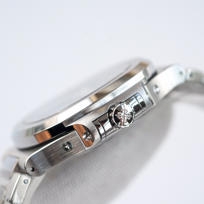Patek Philippe Nautilus ref 5726/1A‑014 40.5mm Stainless Steel