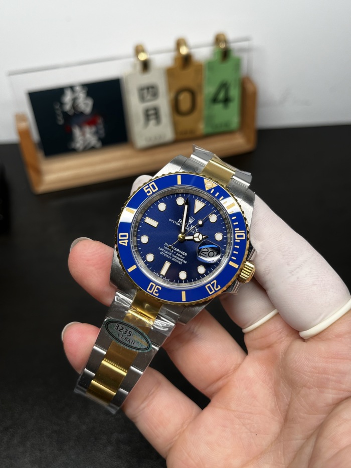 Rolex Submariner 41mm Oystersteel and yellow gold  M126613LB-0002