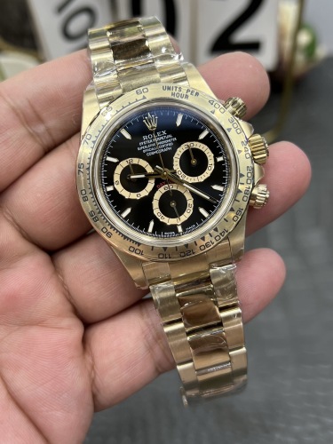 Rolex Cosmograph Daytona Oyster 40mm yellow gold M126508-0004