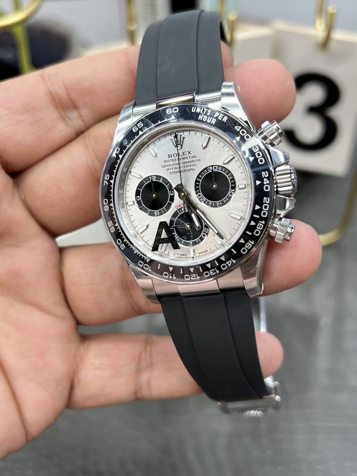 Rolex Cosmograph Daytona Oyster 40mm White Gold M126519LN