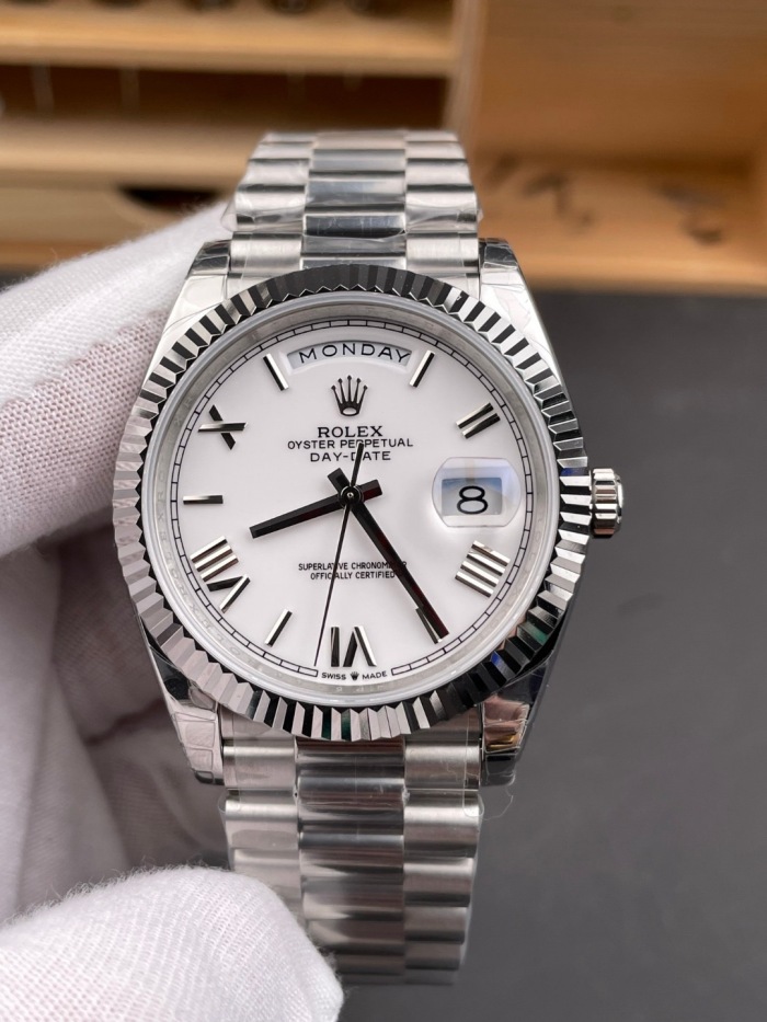 Rolex Day-Date 40 Oyster 40mm White gold M228236-0010