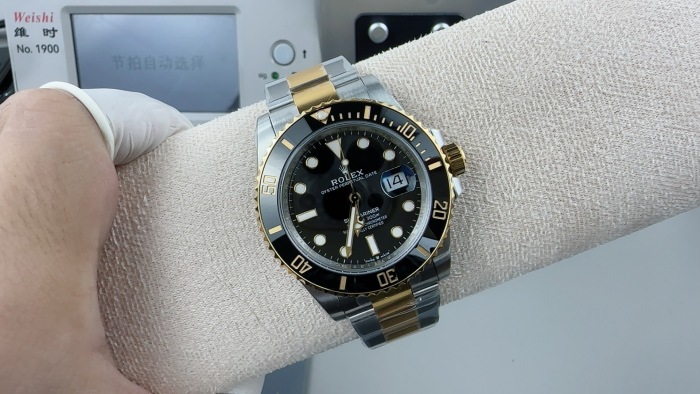 Rolex Submariner 40mm Oystersteel and yellow gold 116613LN-0001