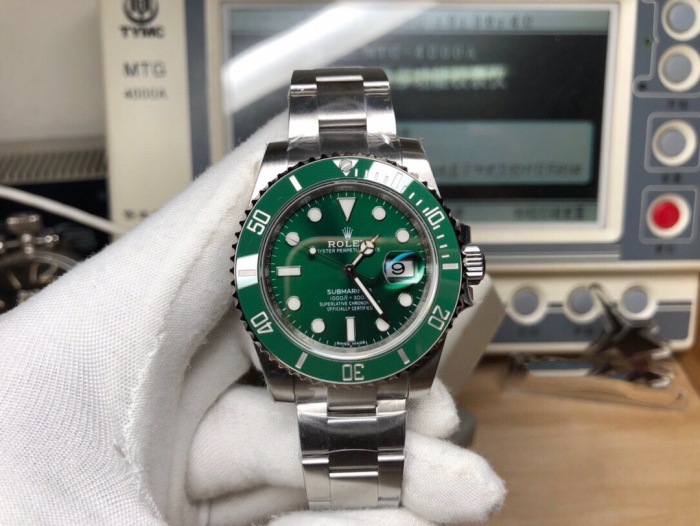 Rolex Submariner Date Oyster 40mm Oystersteel 116610LV-0002