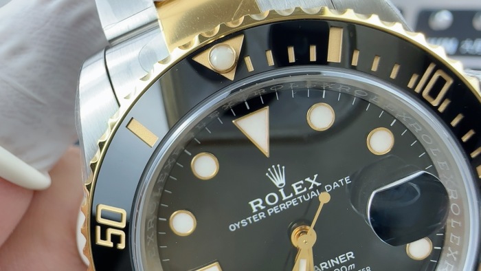 Rolex Submariner 40mm Oystersteel and yellow gold 116613LN-0001