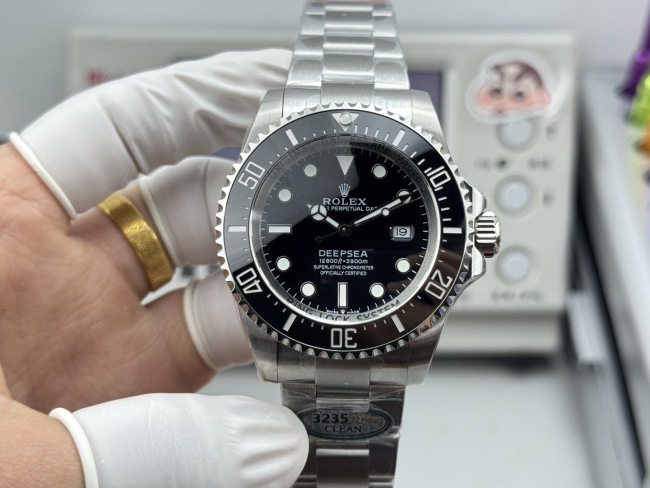 Rolex Submariner Oyster 40mm Stainless Steel 14060M