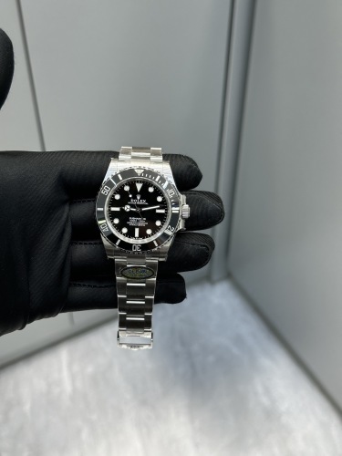  Rolex Submariner Oyster 40mm Oystersteel 114060-0002