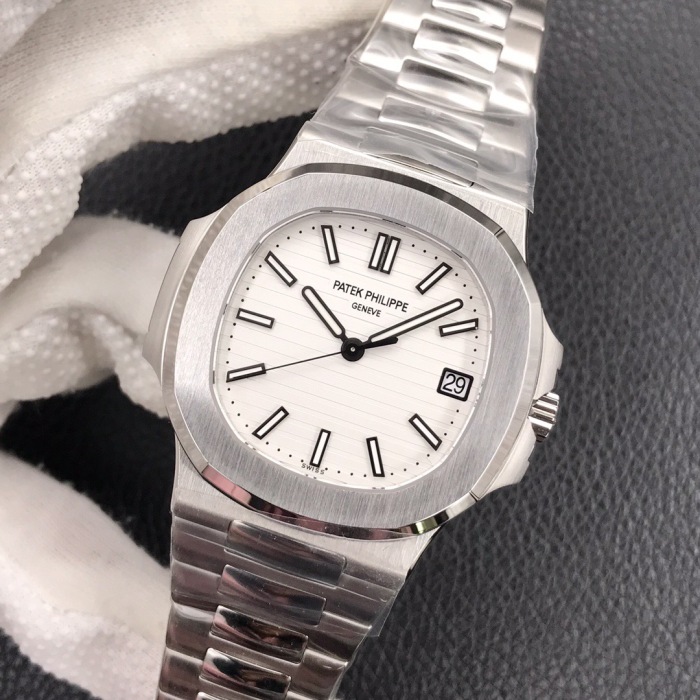 Patek Philippe Nautilus ref 5711/1A‑011 40mm Stainless Steel