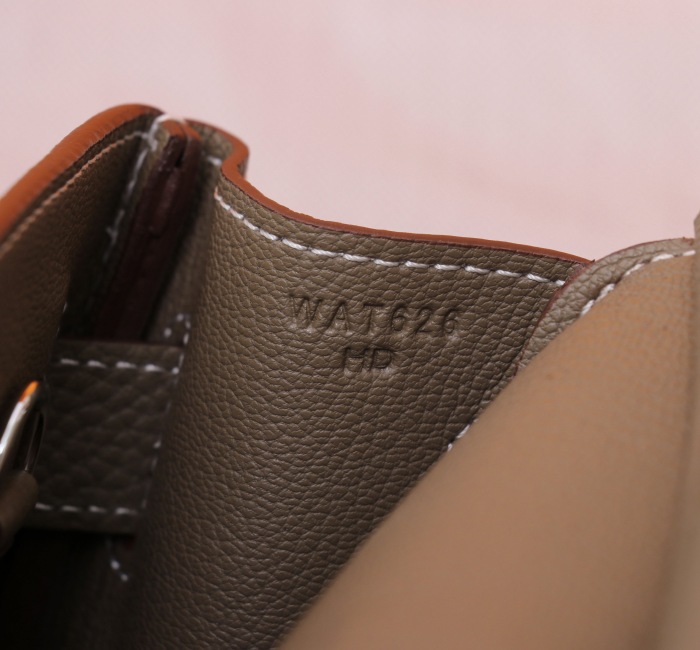 Hermes Hac a Dos 18 Etoupe Shoulder Bags Size 18*8*26cm