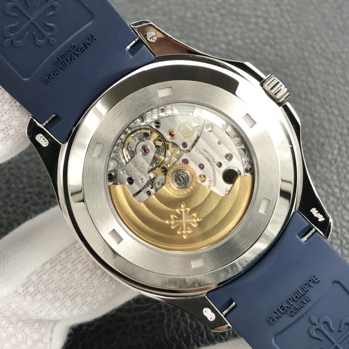 Patek Philippe Aquanaut ref 5168G-001 White Gold 42.2mm