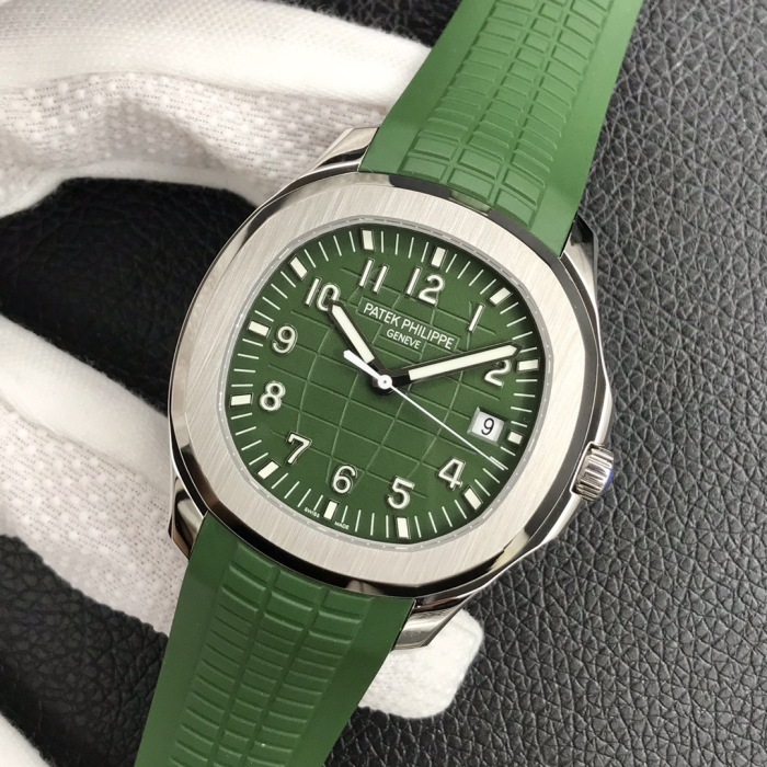 Patek Philippe Aquanaut ref 5168G‑010 White Gold 42.2mm