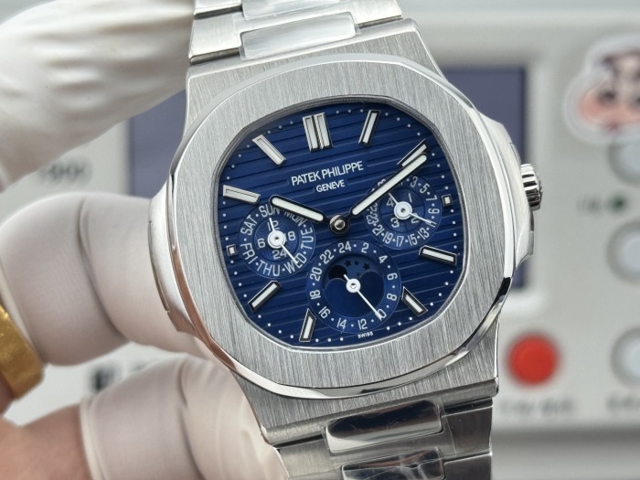 Patek Philippe Nautilus Perpetual Calendar White Gold ref 5740/1G‑001 40mm