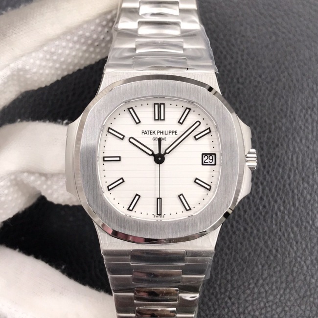 Patek Philippe Nautilus ref 5711/1A‑011 40mm Stainless Steel