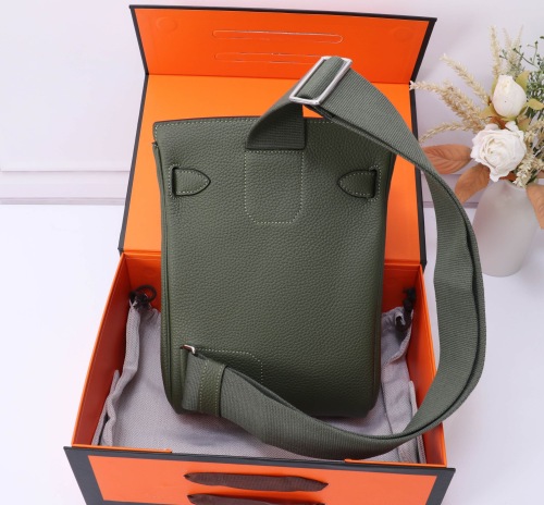 Hermes Hac a Dos 18 Etoupe Shoulder Bags Size 18*8*26cm