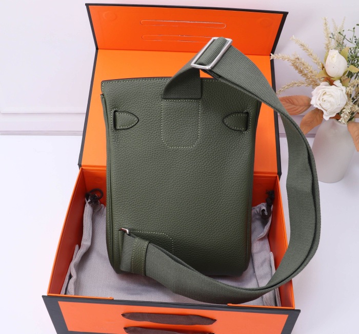 Hermes Hac a Dos 18 Etoupe Shoulder Bags Size 18*8*26cm