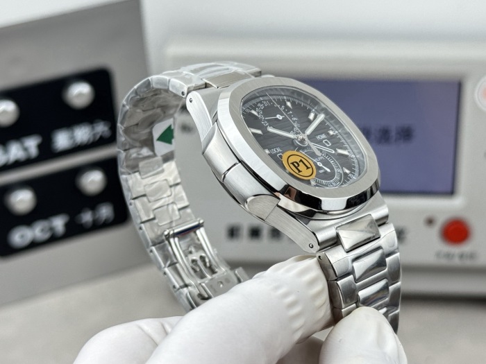 Patek Philippe Nautilus Travel Time Chronograph Stainless Steel ref 5990/1A‑001 40.5mm