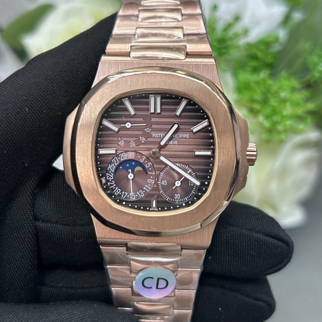 Patek Philippe Nautilus ref 5712/1R‑001 40mm Rose Gold