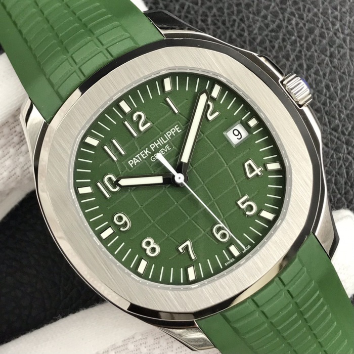 Patek Philippe Aquanaut ref 5168G‑010 White Gold 42.2mm