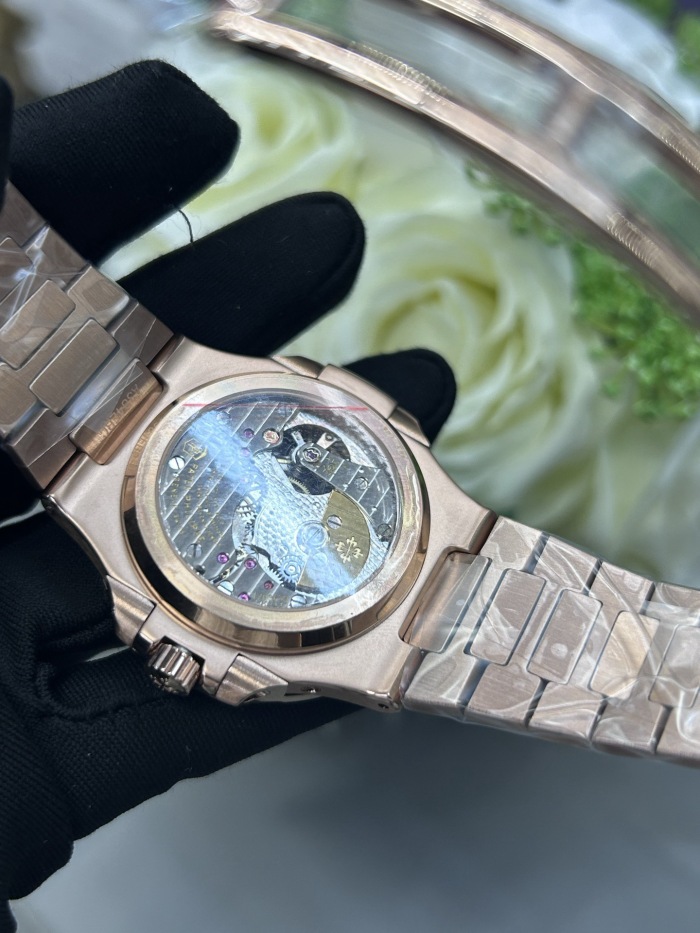Patek Philippe Nautilus ref 5712/1R‑001 40mm Rose Gold