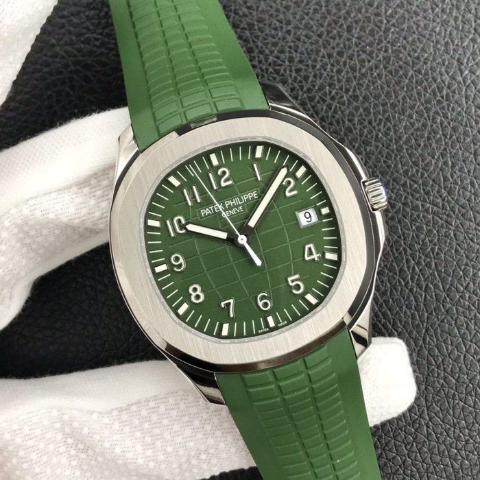 Patek Philippe Aquanaut ref 5168G‑010 White Gold 42.2mm