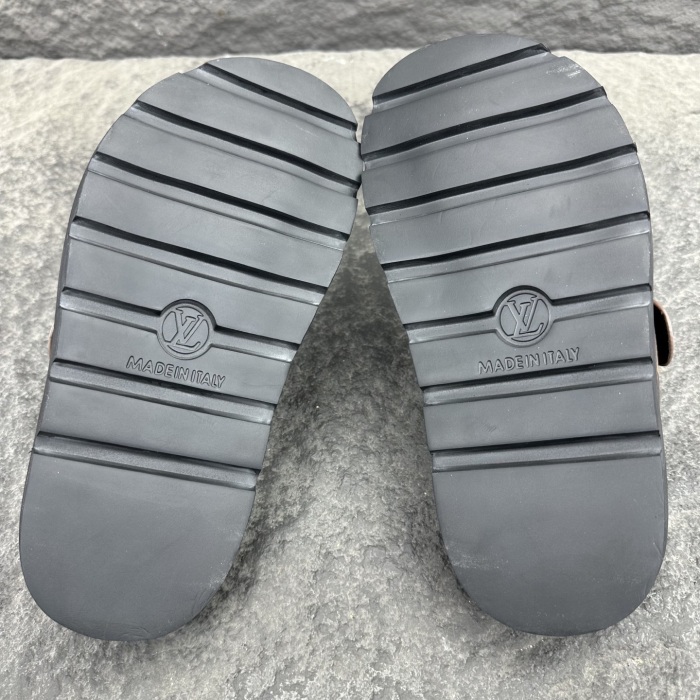 Louis Vuitton 2026ss LV x TM POOL PILLOW COMFORT Sandals Slippers Size 36-41