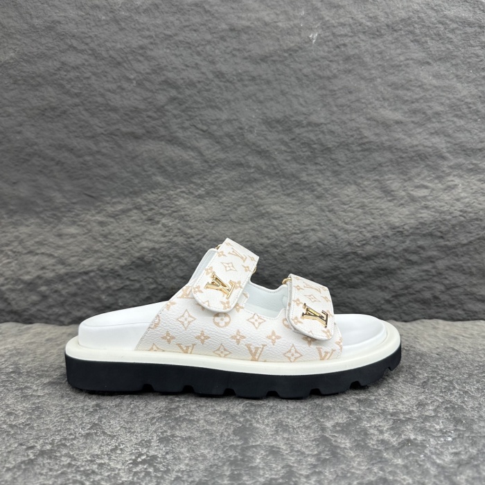 Louis Vuitton 2026ss LV x TM POOL PILLOW COMFORT Sandals Slippers Size 36-41