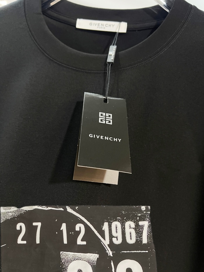 Givenchy 2026ss New  T Shirt Size S-XL