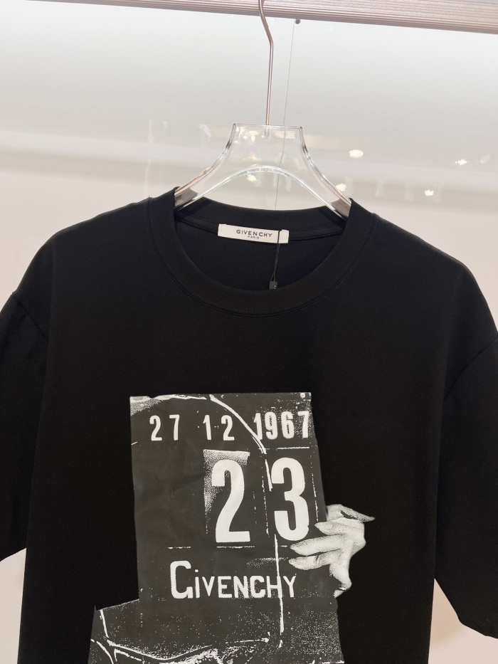 Givenchy 2026ss New  T Shirt Size S-XL