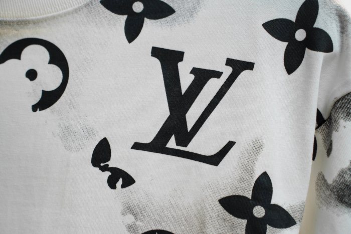 Louis Vuitton 2026ss New T Shirt  Size S-XL