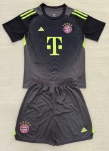 25-26 Bayern Grey Black Goalkeeper Adult Suit