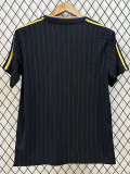 25/26 Man Utd Retro Commemorative Edition Black Fans Soccer Jersey