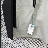 24/25 F702 Jordan Black & White Single Layer Windbreaker (连帽冲锋衣）