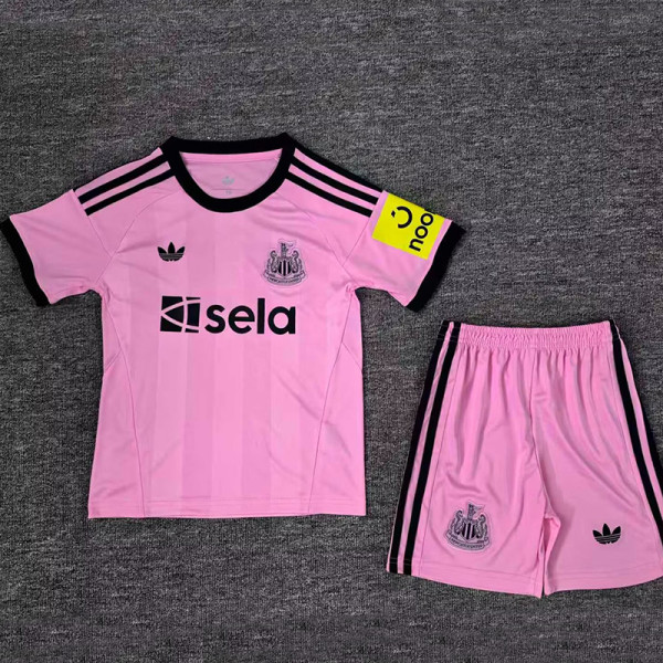 25/26 Newcastle Goalkeeper Pink Kids Soccer Jersey