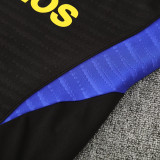 25/26 Man Utd Black Half Pull Tracksuit (胸前广告\半拉链)