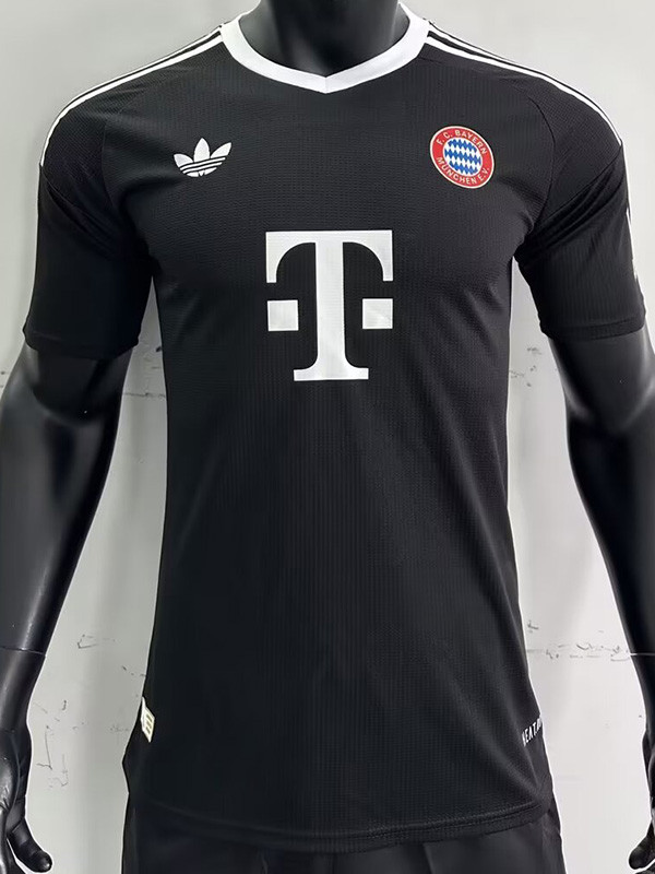 24/25 Bayern Black Goalkeeper Player Version Soccer Jersey