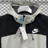 24/25 F700 NK White &Black Single Layer Hooded Windbreaker (连帽冲锋衣）