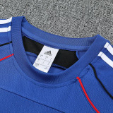 25/26 Man Utd Retro Blue Training Shorts Suit