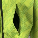 24/25 Man Utd Green & Black Double Sided Windbreaker (双面风衣)